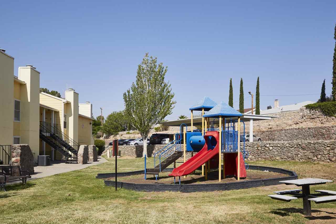 Indian Springs Apartments - Photo 5 of 26