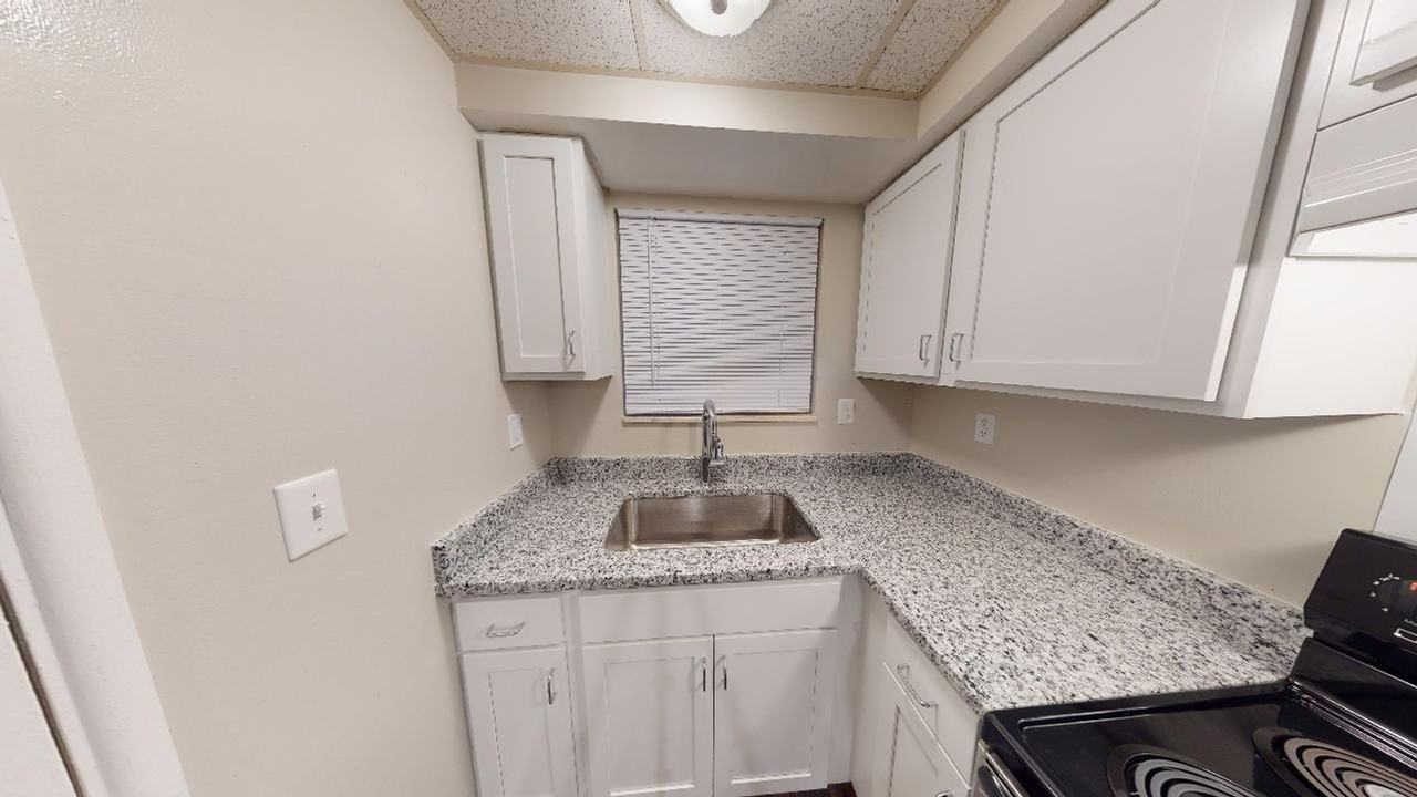 Hidden Pond Apartments - Photo 4 of 13
