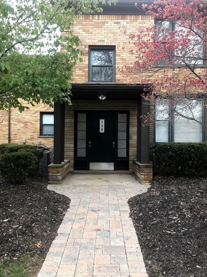 Lincoln Street Apartments - Photo 3 of 17