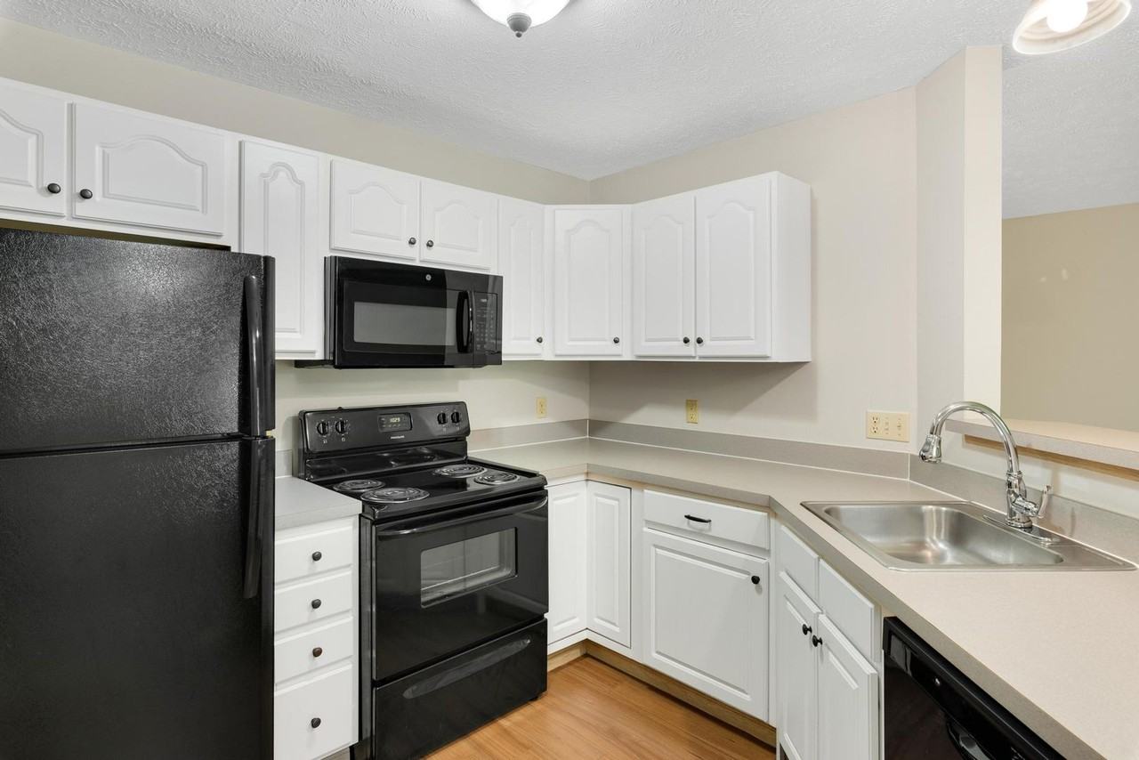 Columbia Woods Apartments - Photo 3 of 50