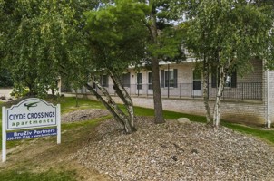 featured image of 1080 1064, 1072, 1080 Clyde Ave.