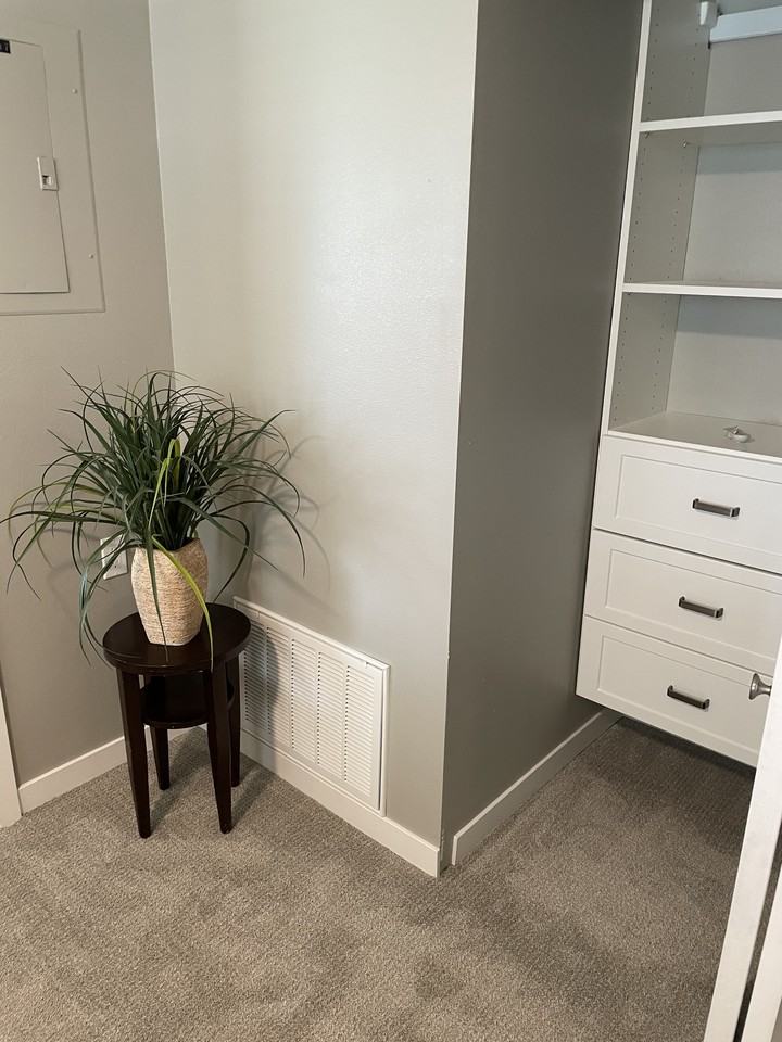 The Oaks - Photo 4 of 9