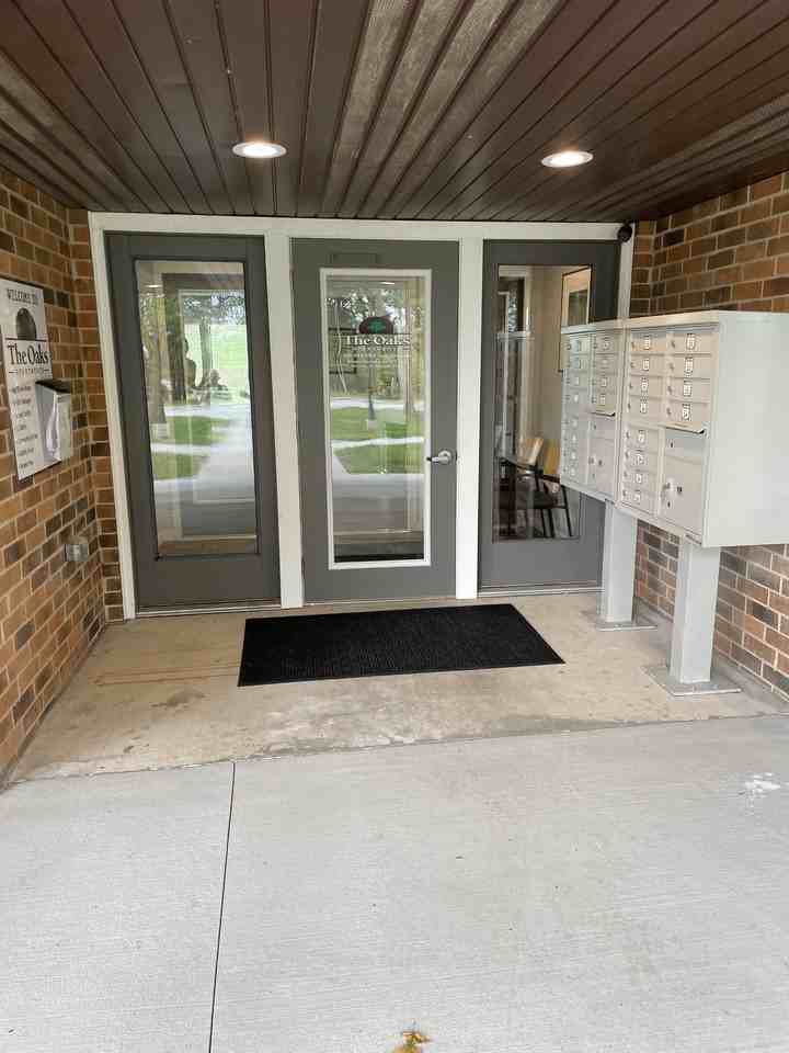 The Oaks - Photo 7 of 9