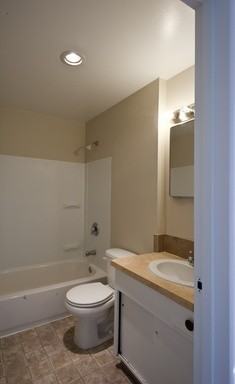 Highland Ten Apartments - Photo 4 of 5