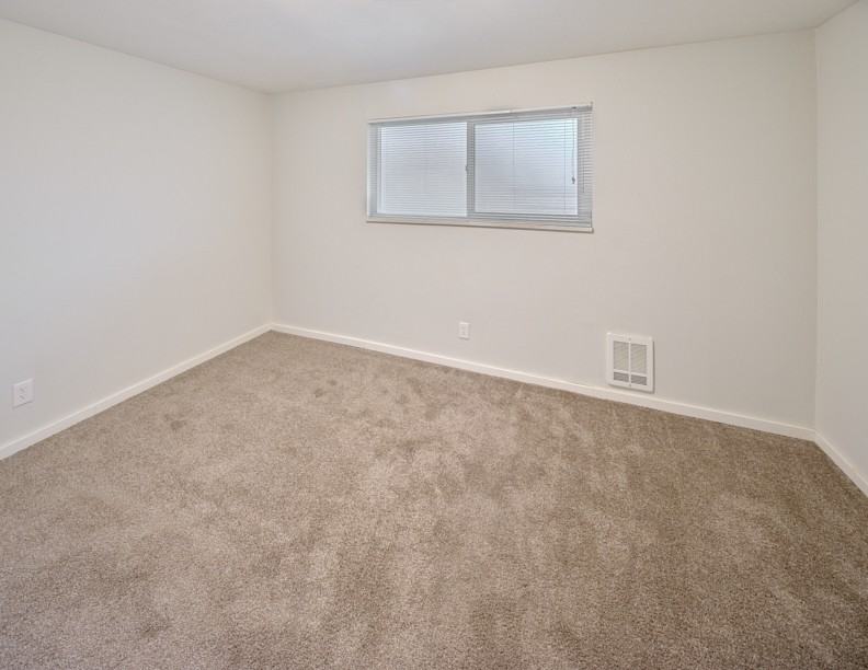 3430 Rainier LLC - Photo 5 of 11