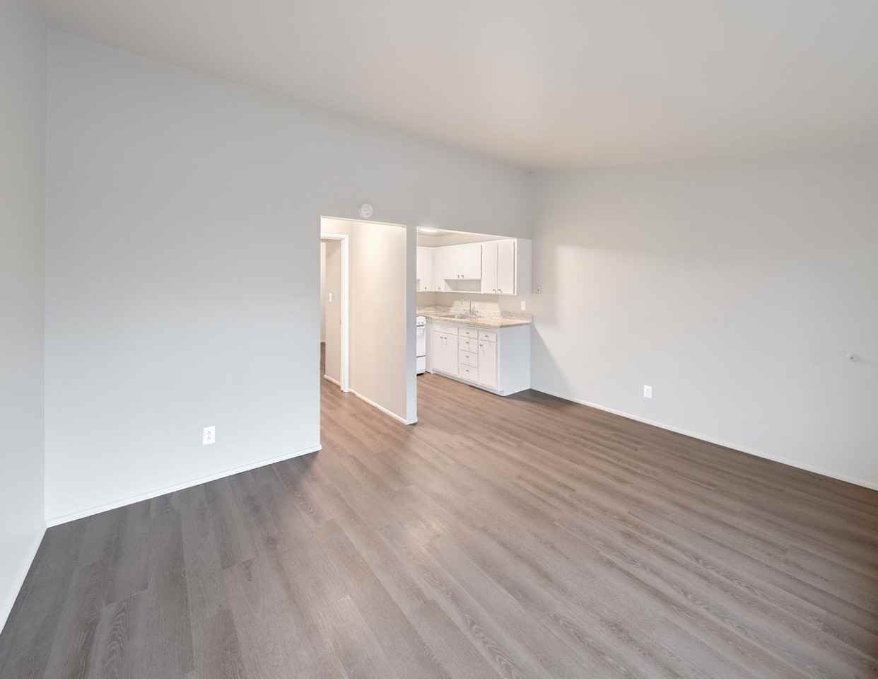 Gladstone Holdings LLC - Photo 4 of 10