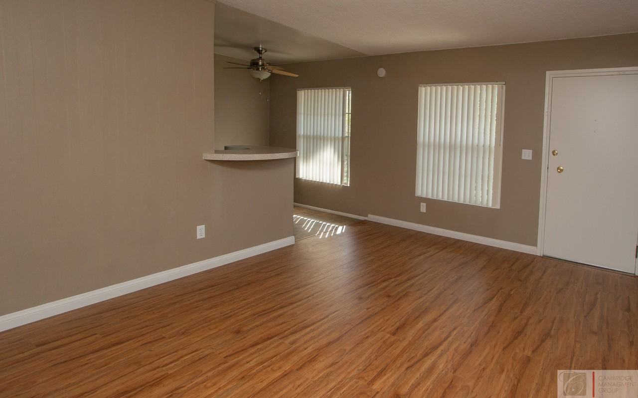 Mission Bay Villas - Photo 2 of 5