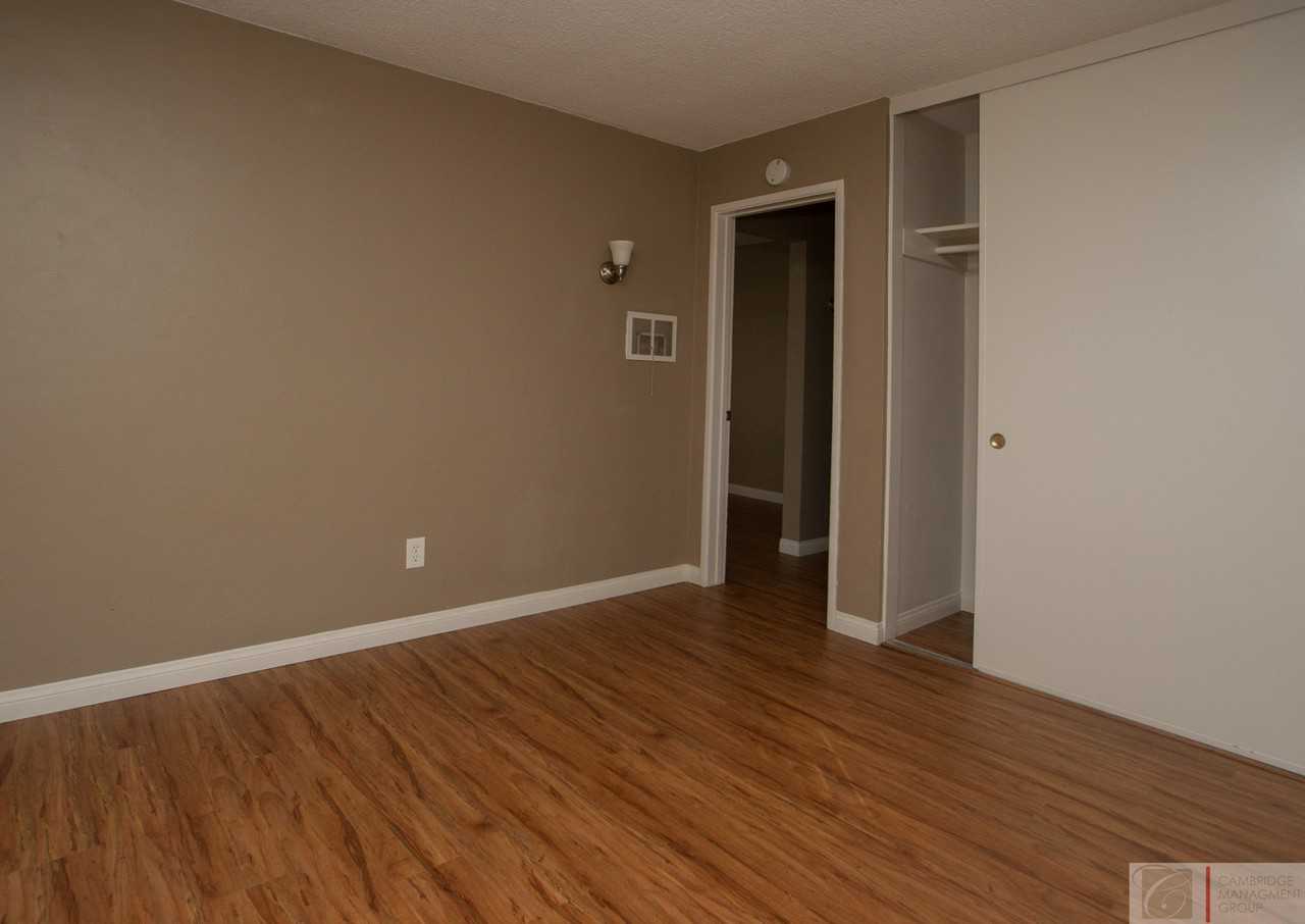 Mission Bay Villas - Photo 3 of 5
