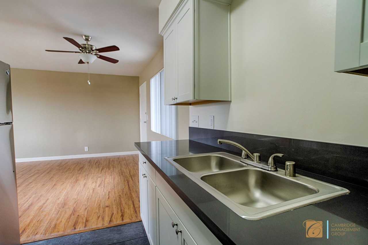 414 S. Lincoln Ave - Photo 4 of 14