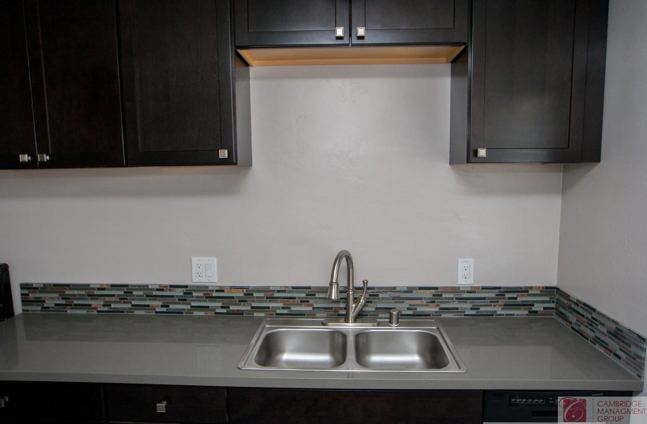 3176-3182 Reynard Way - Photo 2 of 15