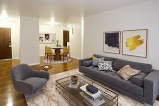 1040 Hollywood - Photo 1 of 1