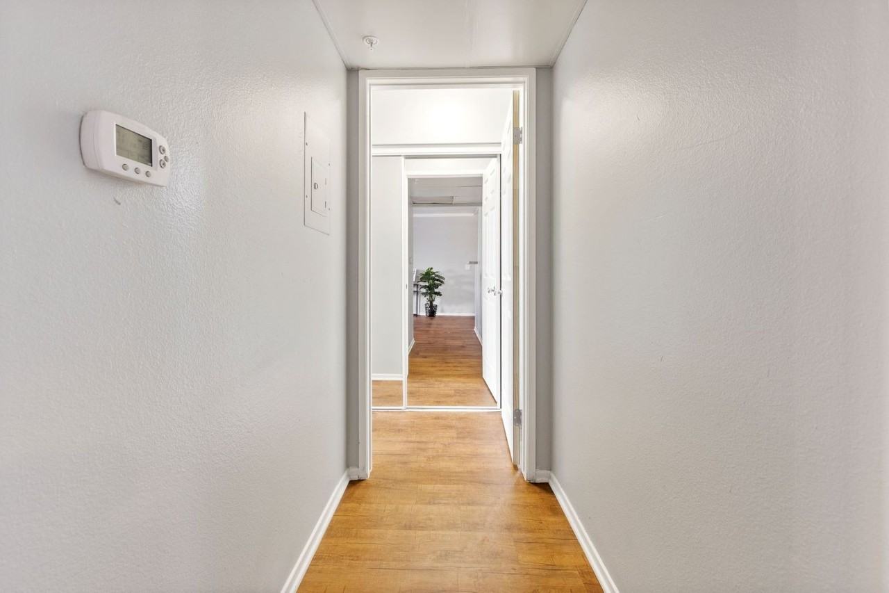 Sunrise Fountains Apartments - Photo 6 of 50