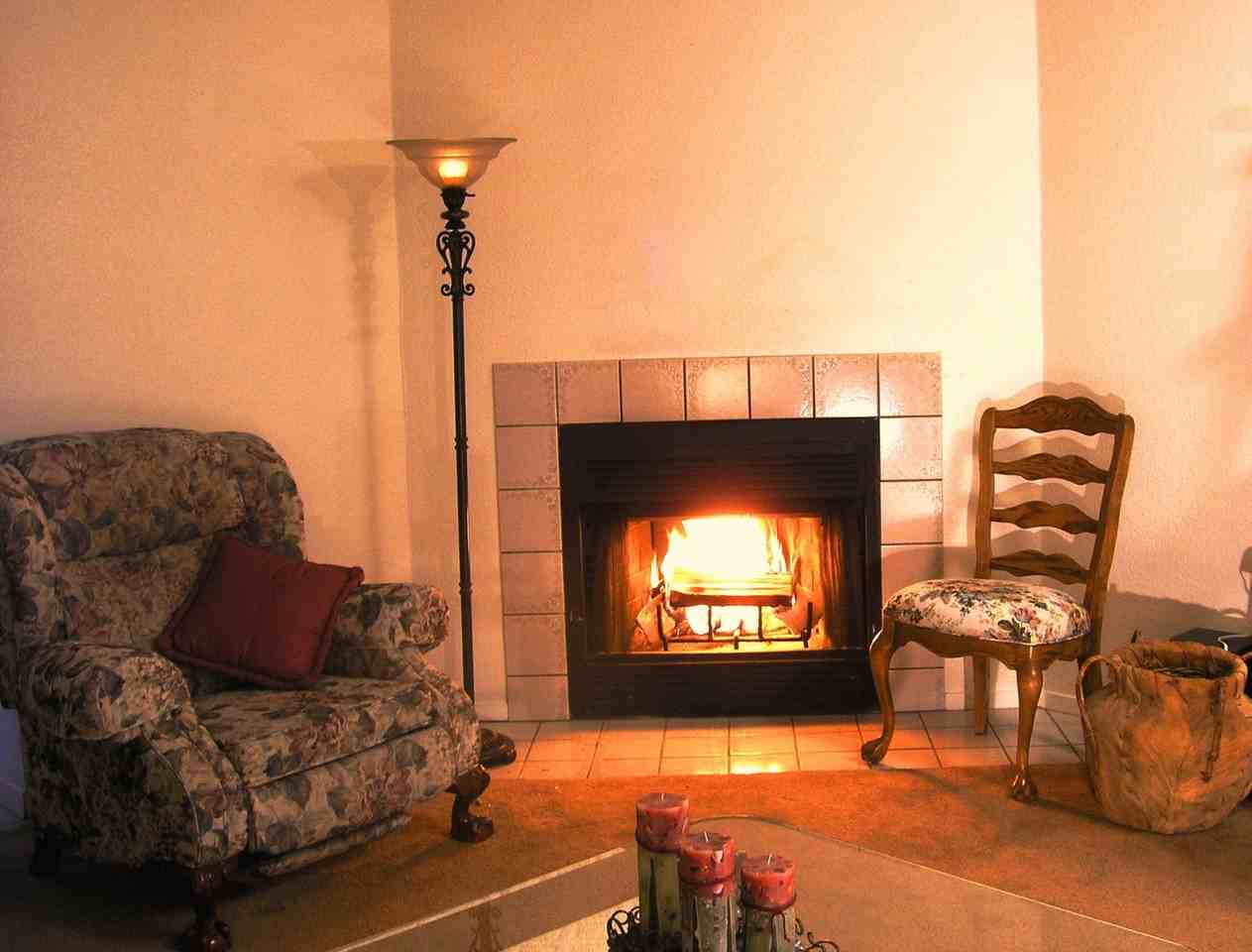 Riverside Town Homes - Photo 2 of 11