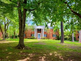 featured image of 300 Ashland Dr