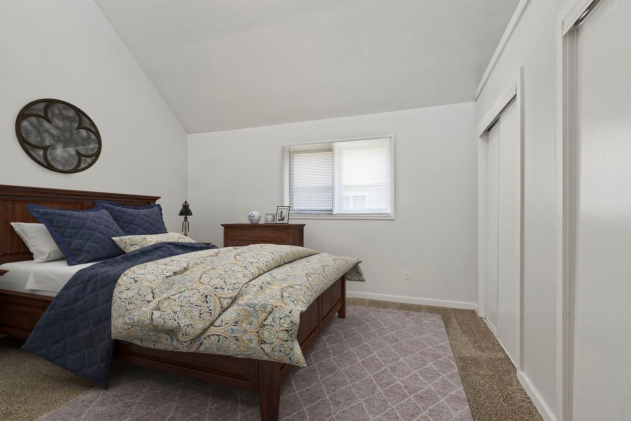 Renovated Townhomes minutes from Downtown Greenville! - Photo 7 of 13