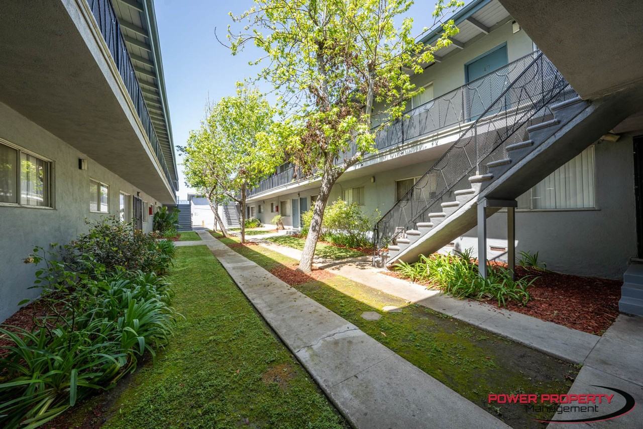 821 N Eucalyptus Ave ( 216 W Plymouth St ) - Photo 4 of 6