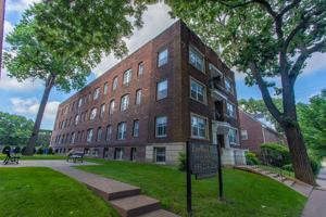 featured image of 136 Western Ave N