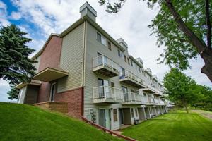 featured image of 1130 Town Centre Dr