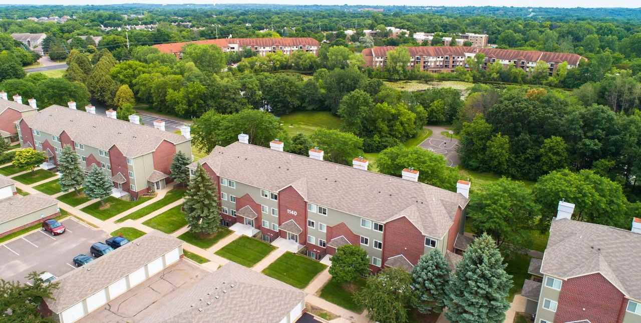 Waterford Place Townhomes - Photo 5 of 25