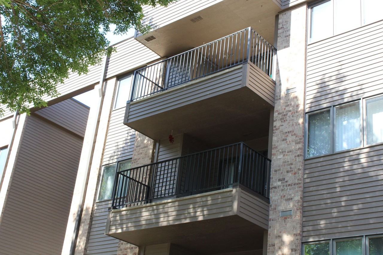 Main Square - Photo 3 of 32