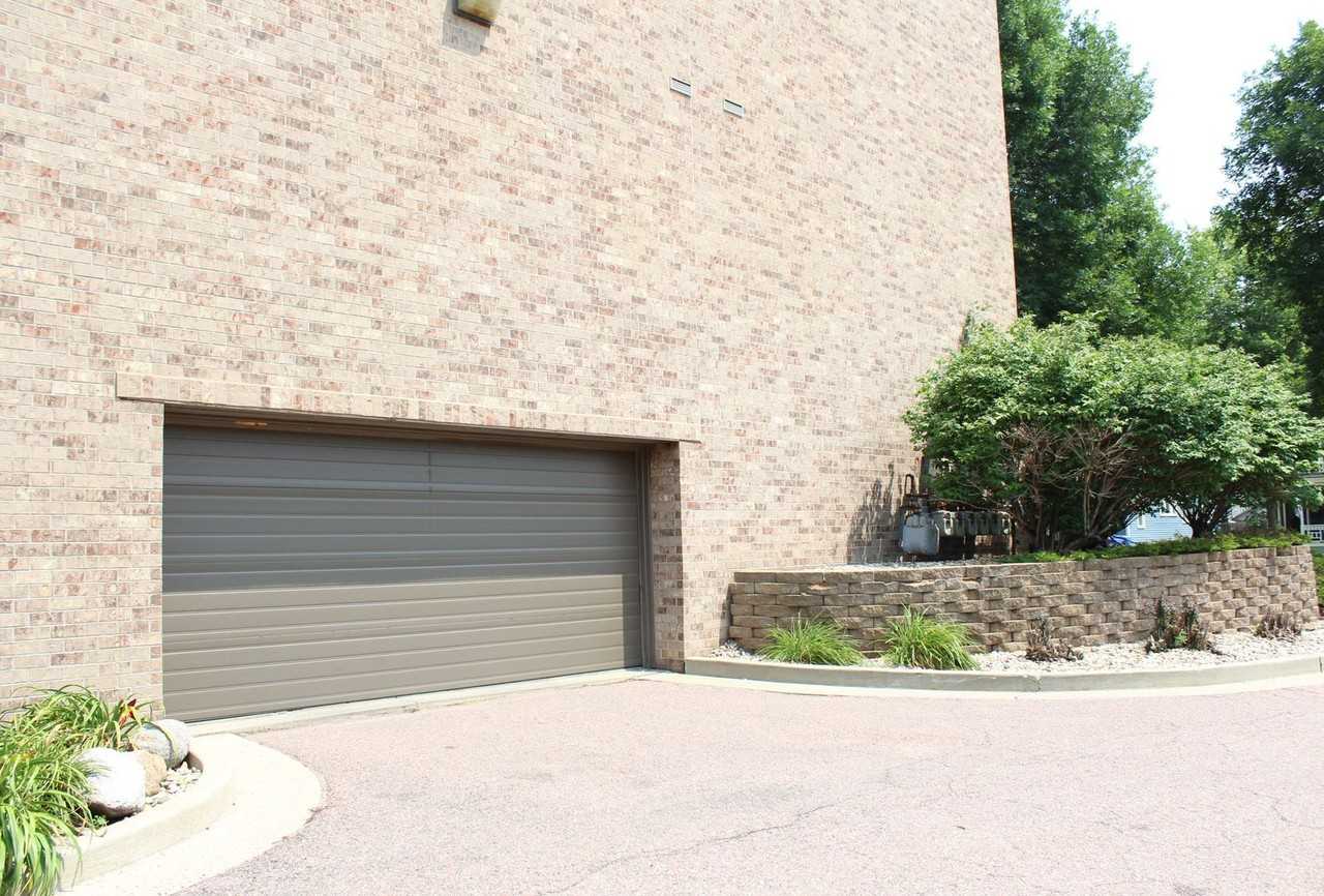 Main Square - Photo 4 of 32