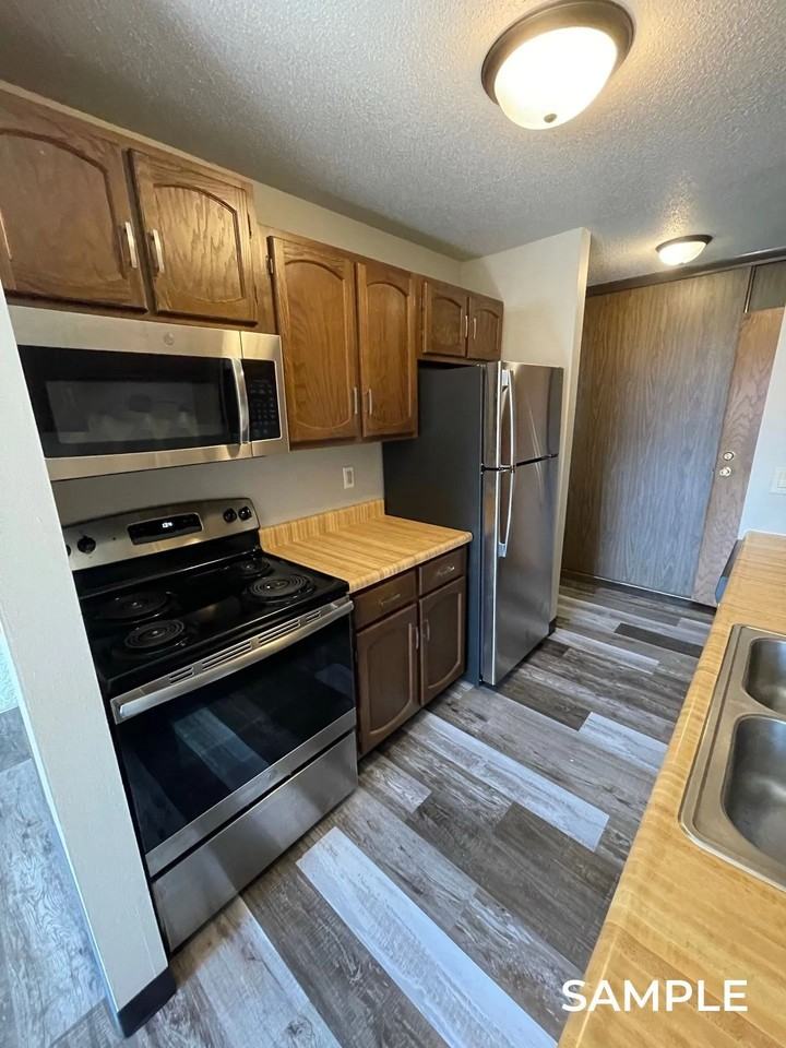 2301 W. 46th St. - Photo 6 of 50