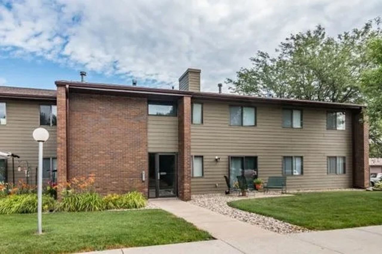 2301 W. 46th St. - Photo 7 of 50