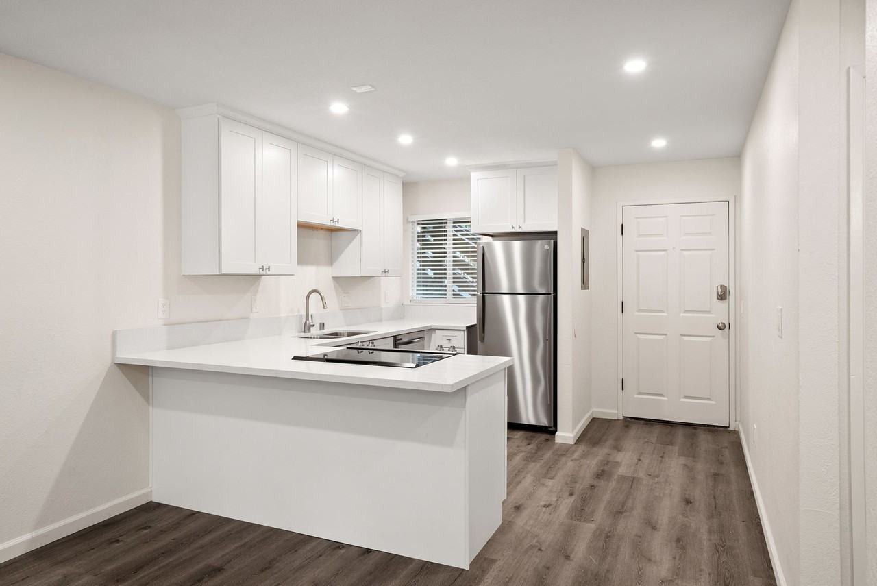 1100 Leff Street - Photo 2 of 19