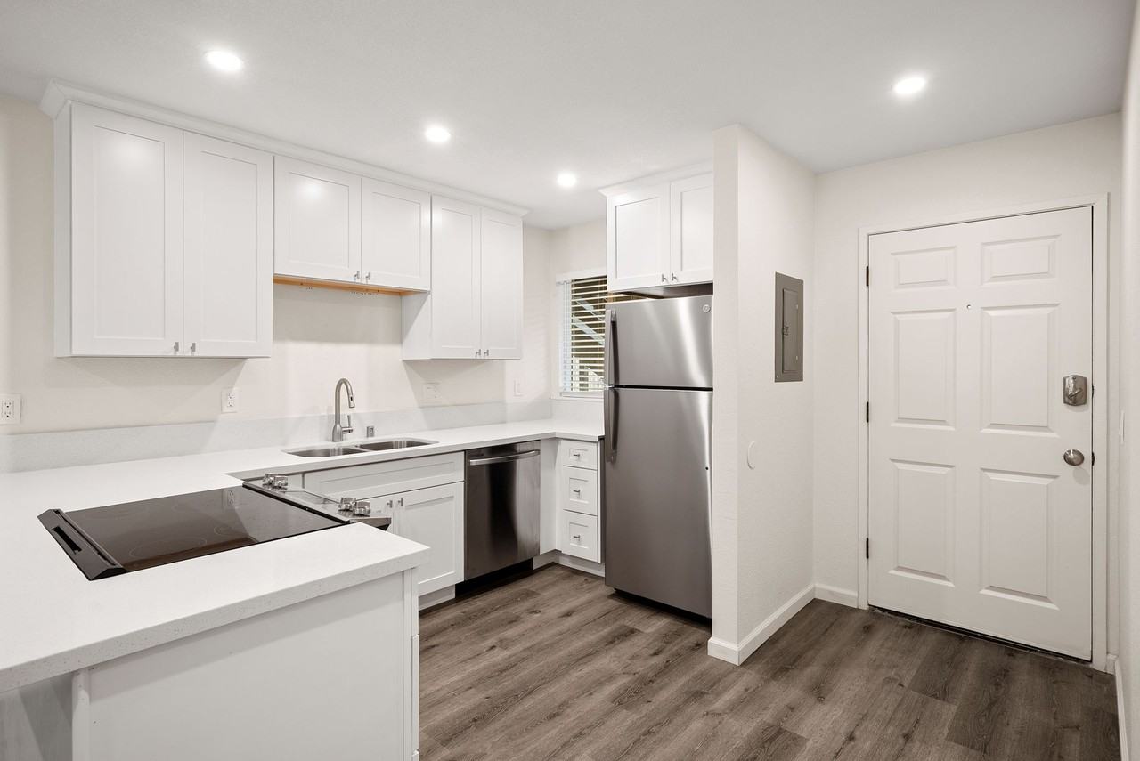 1100 Leff Street - Photo 4 of 19