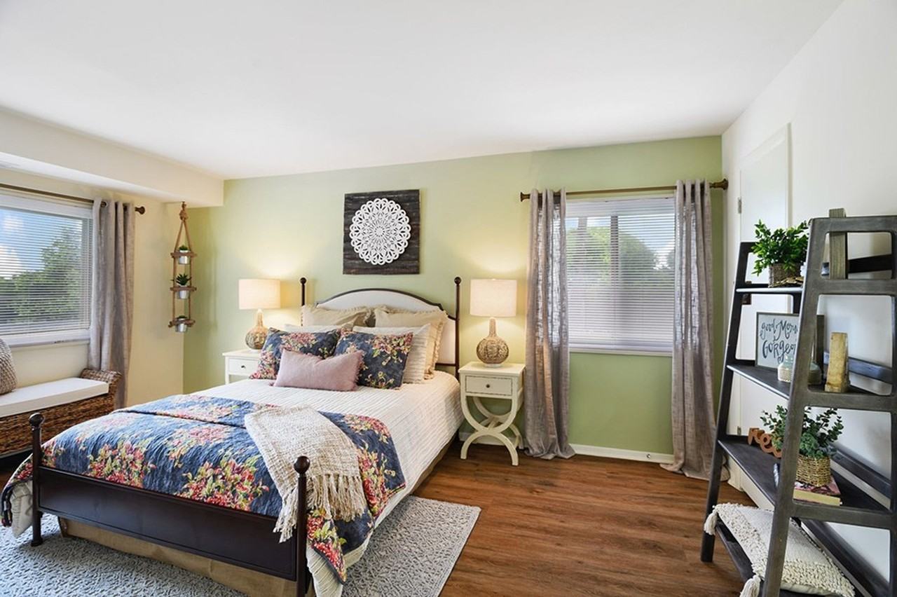 340 N. Summit Ave - Photo 6 of 50