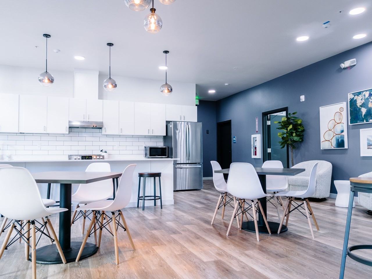 Experience Luxury Living at Bode 125: Modern Apartments with Top - Photo 4 of 50