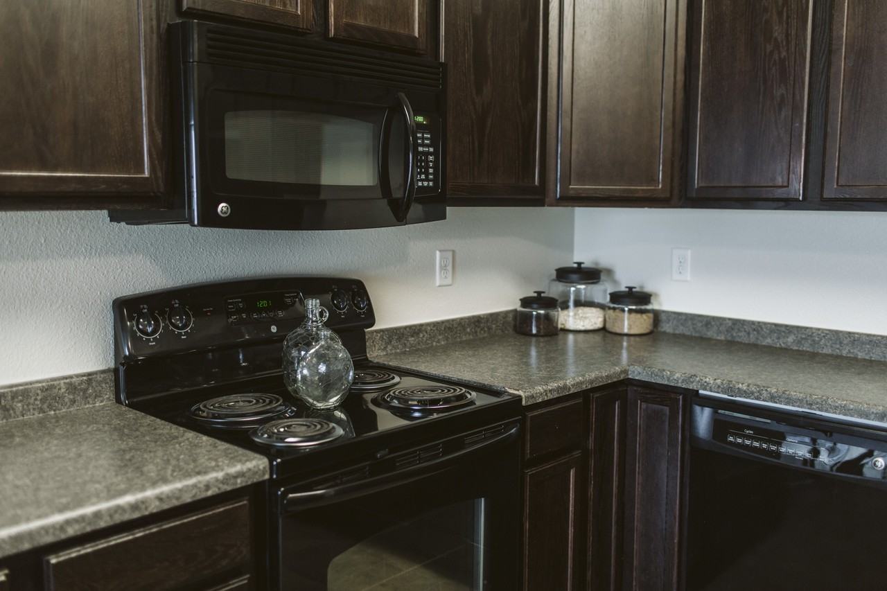 Live at Silver Lake Apartments - Photo 5 of 24