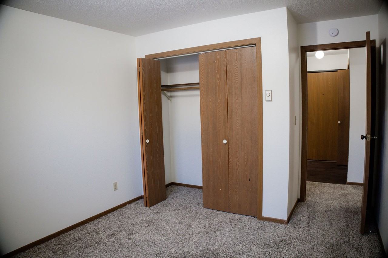 Oakwood Apartments - Photo 6 of 11