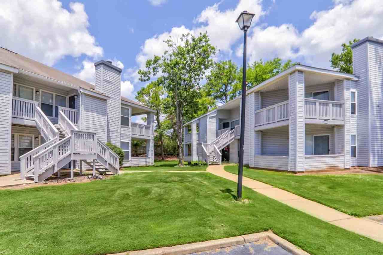 Anthos at Belmont - Photo 3 of 50