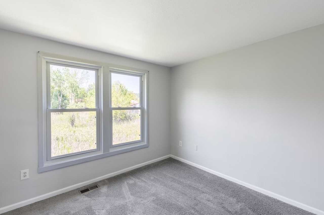 Anthos Townhomes - Photo 7 of 41