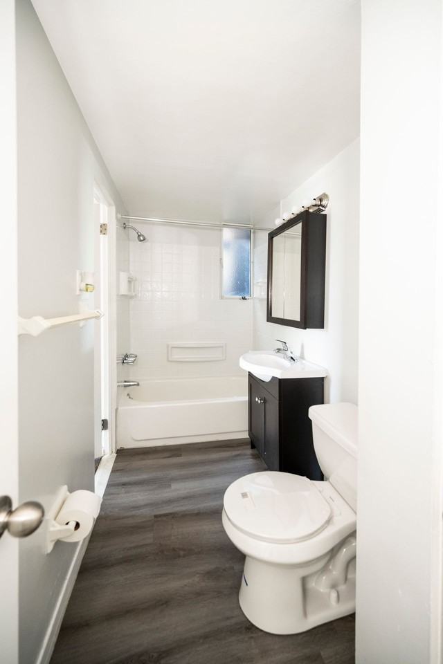 Creswood Apartments - Photo 6 of 38