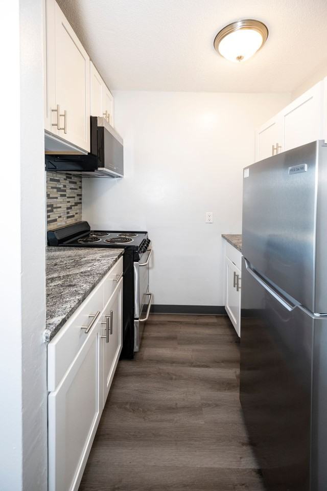 Creswood Apartments - Photo 7 of 38