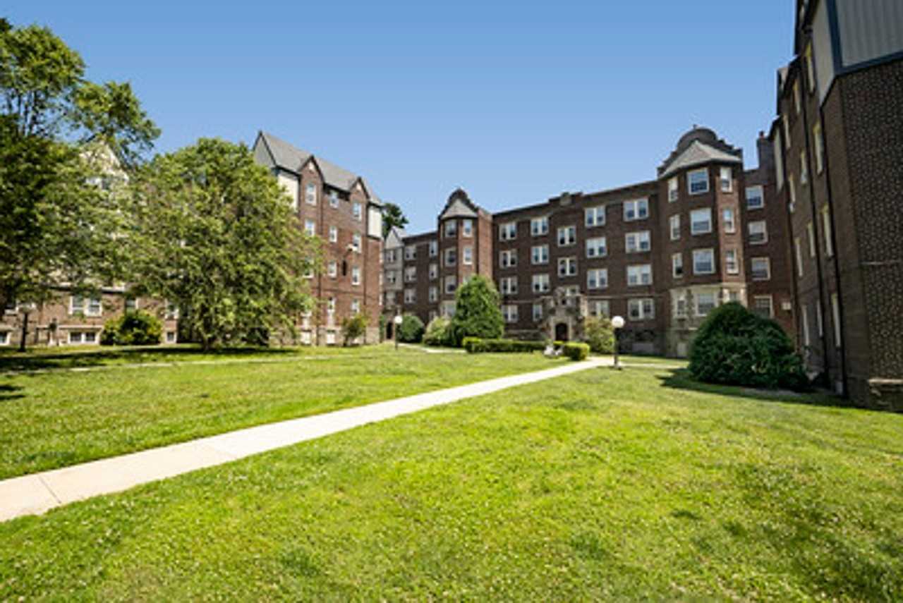 Upsal Gardens Apartments - Photo 4 of 50