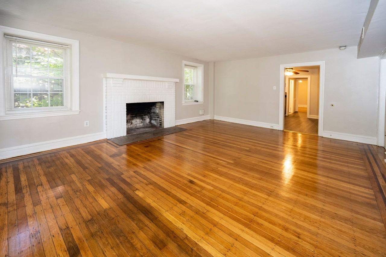 Wayne Walnut Apartments - Photo 6 of 27