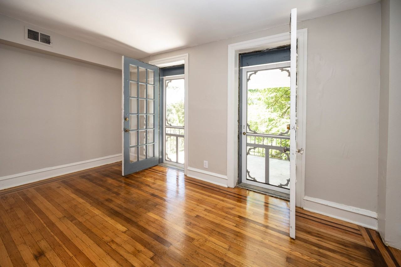 Wayne Walnut Apartments - Photo 7 of 27