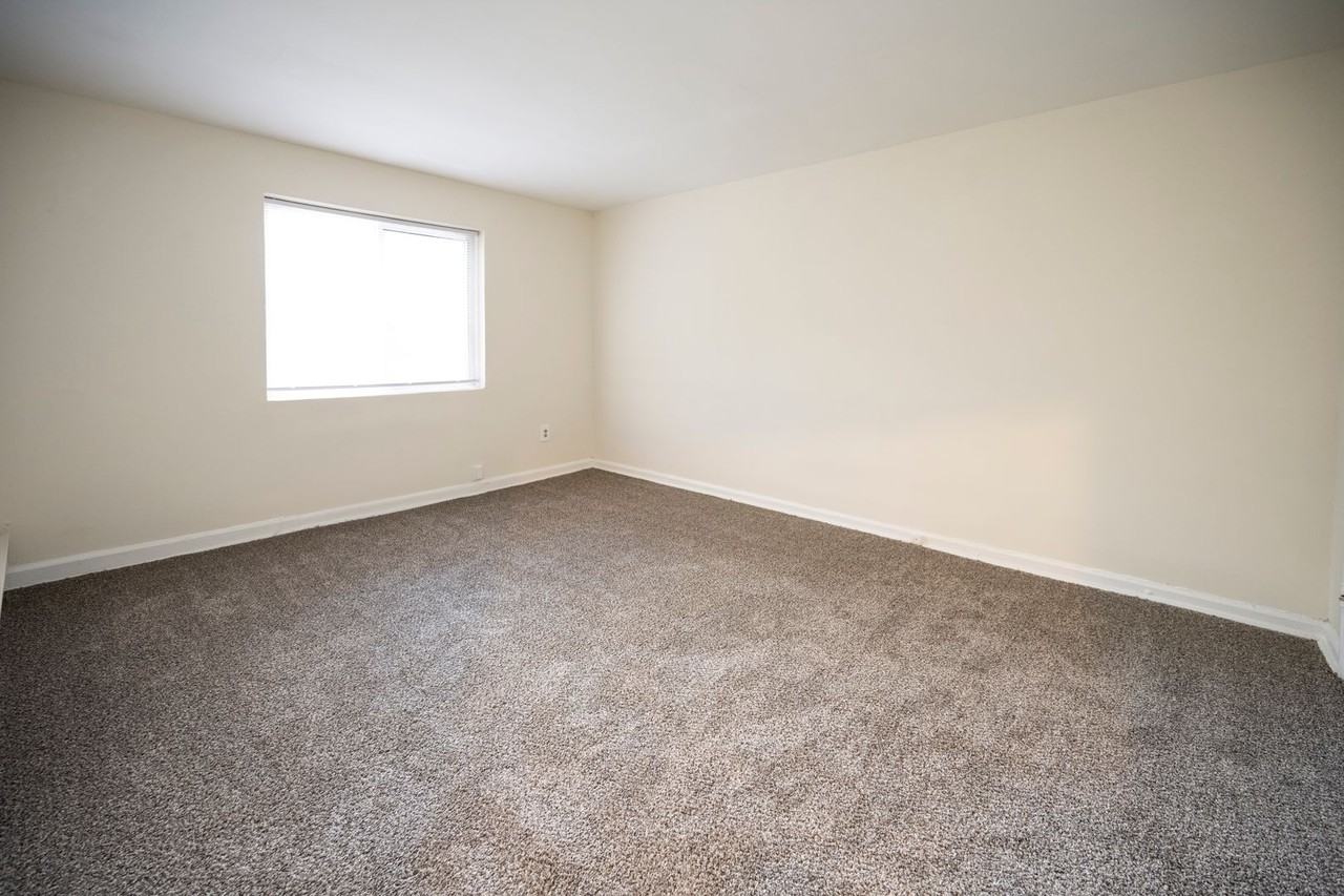 Boulevard Gardens Apartments - Photo 5 of 8