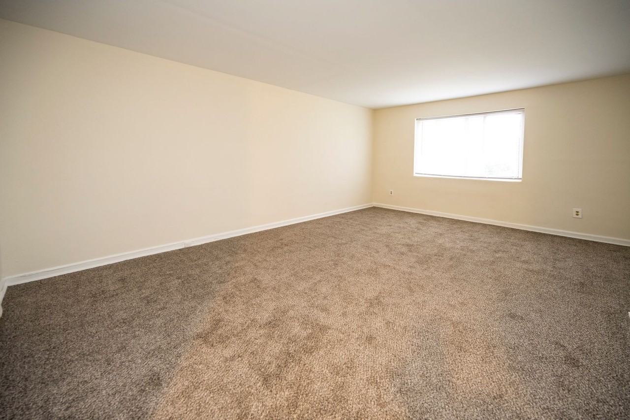 Boulevard Gardens Apartments - Photo 6 of 8