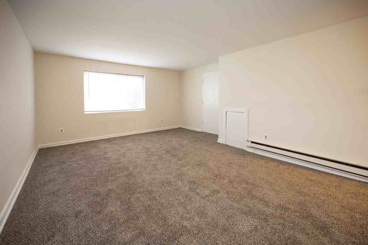 Boulevard Gardens Apartments - Photo 7 of 8