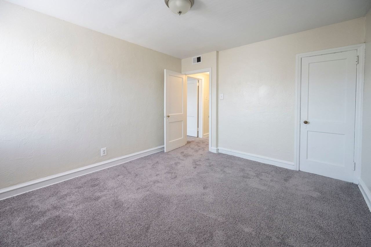 Welcome to 3901 Roosevelt Blvd – Where Charm Meets Convenience in Northeast Philadelphia! - Photo 5 of 15