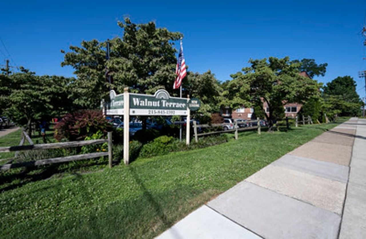 Welcome home to Walnut Terrace! - Photo 3 of 14