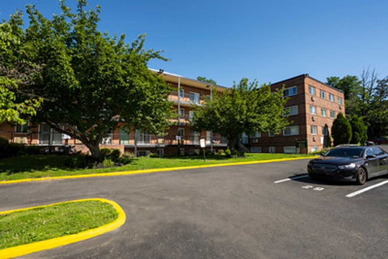 Welcome home to Walnut Terrace! - Photo 4 of 14