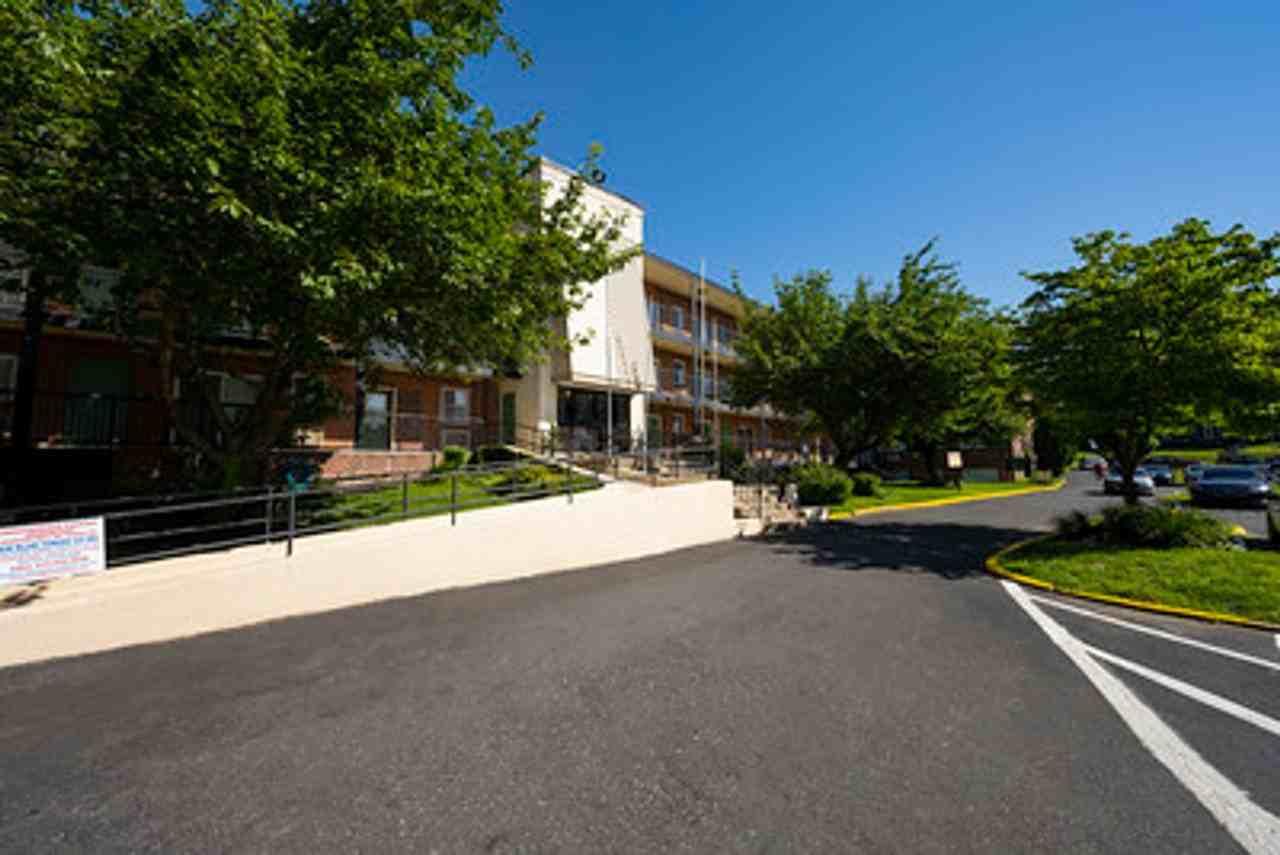 Welcome home to Walnut Terrace! - Photo 5 of 14