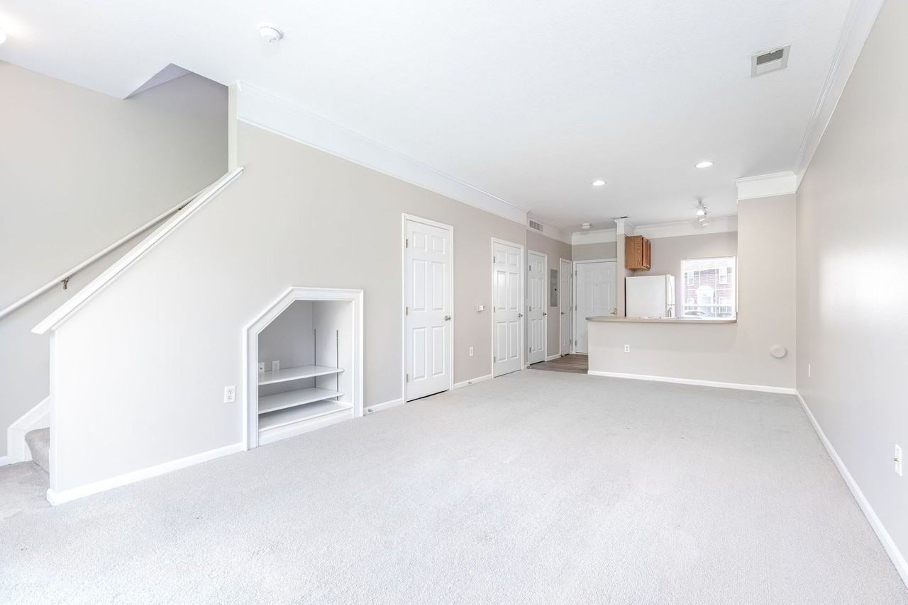 Lakeside Apartments at Green Pastures - Photo 2 of 50