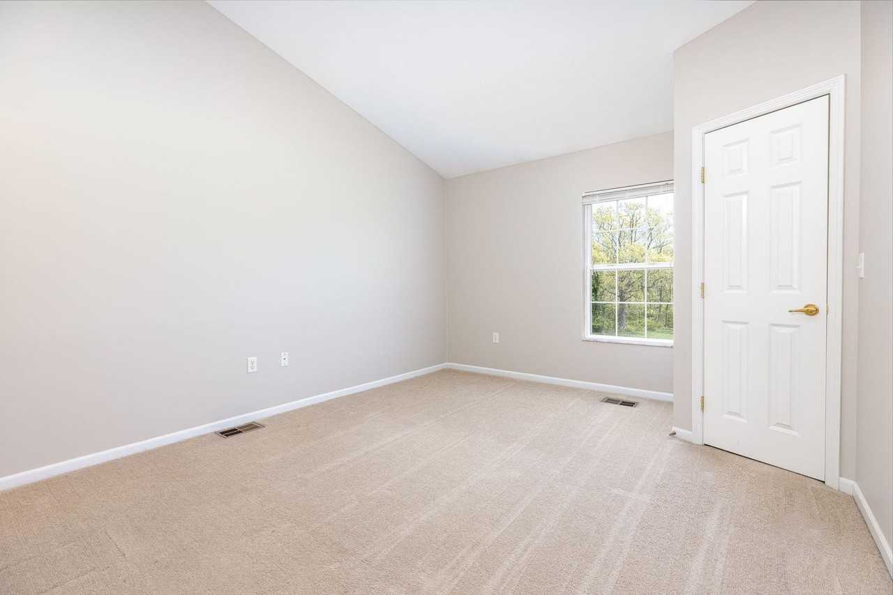 Lakeside Apartments at Green Pastures - Photo 7 of 50