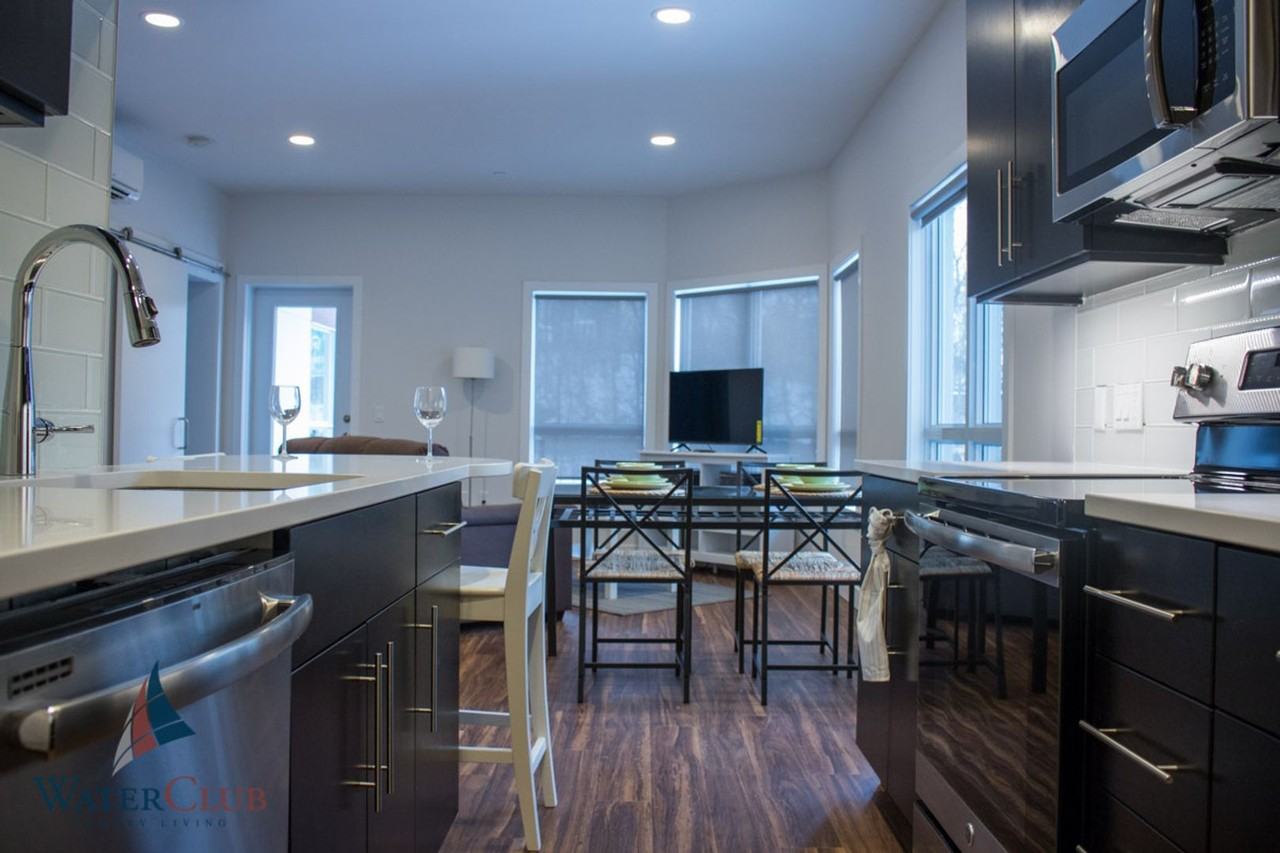 Water Club Luxury Living - Photo 7 of 20